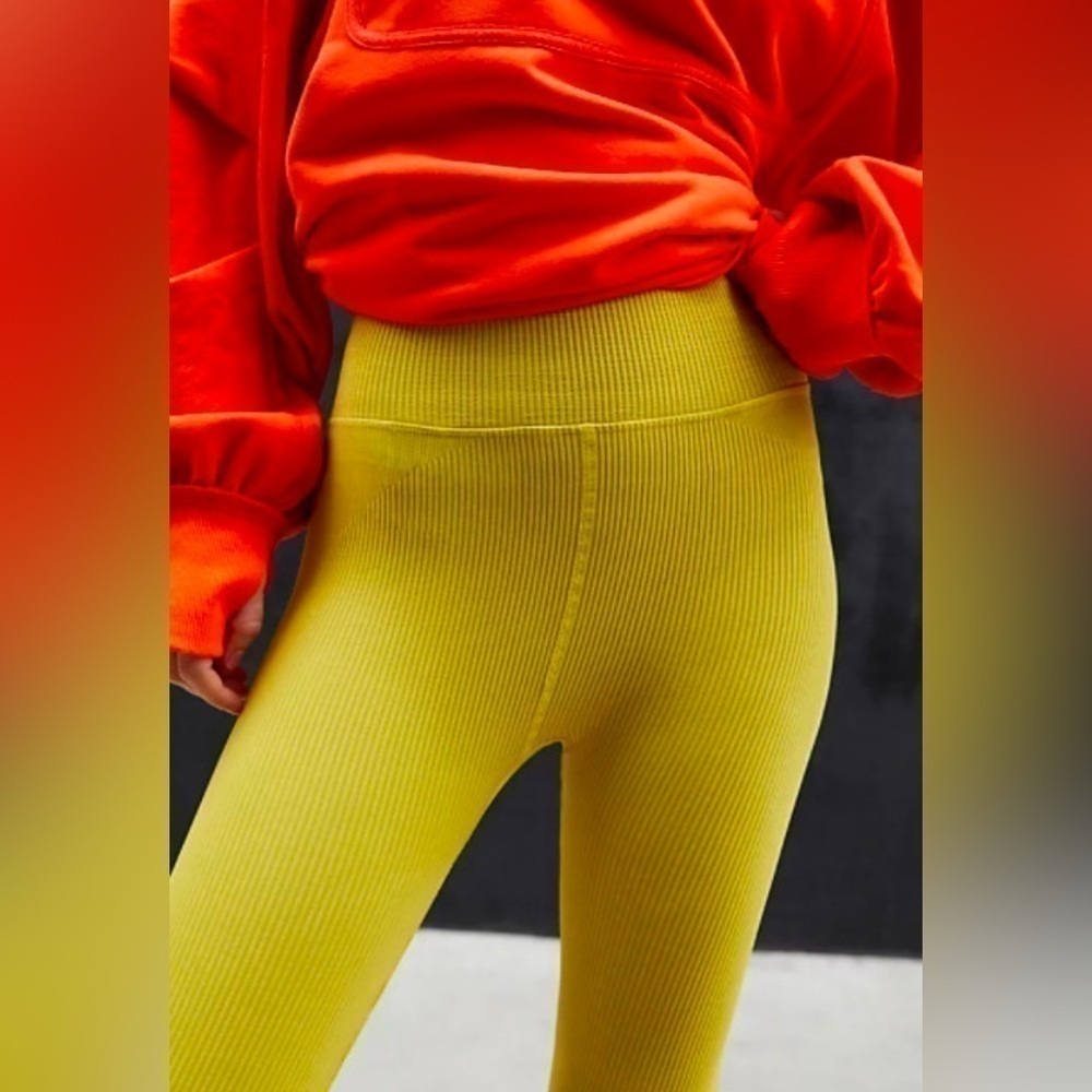 NWOT Free People Movement Happiness Runs Crop leggings
